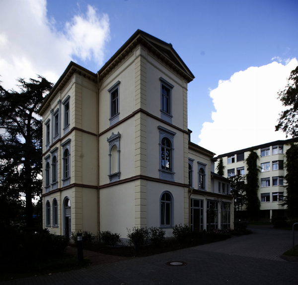 Rhein-Klinik